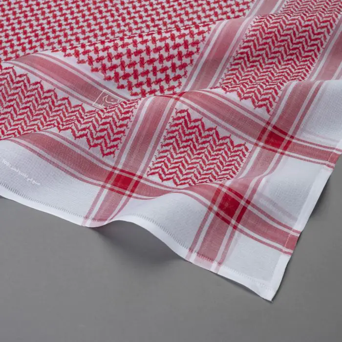 189-01 شماغ البسام لون خاص، لون احمر