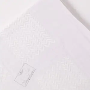 شماغ سوري ابيض